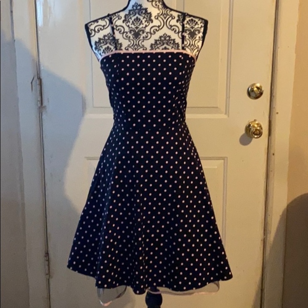 Super cute polka dot dress!